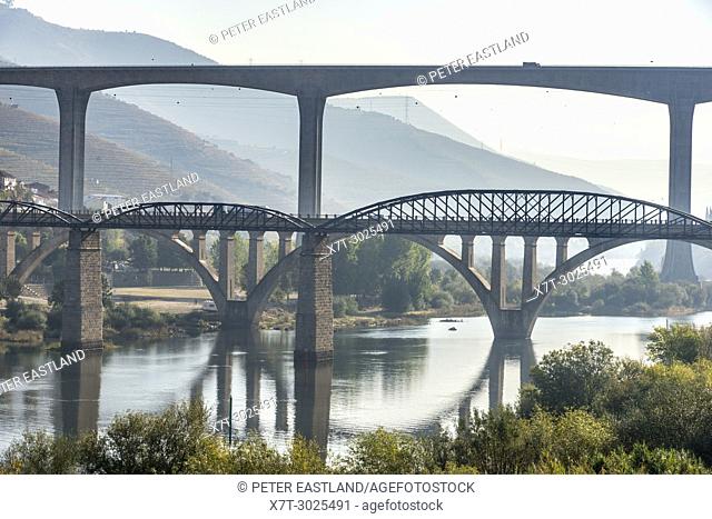 Bridges across the River Douro at Peso da Régua, In the Alto Douro wine region, Northern Portugal