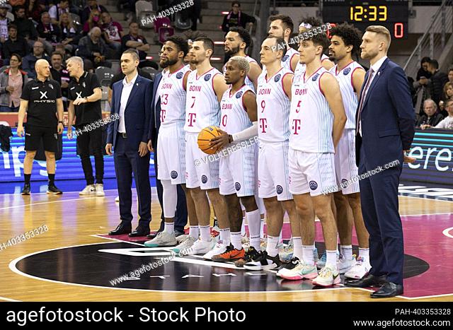 The Telekom Baskets (BON) team, left to rightn.r.: Assistant Coach Marko STANKOVIC, Assistant Coach Adrian KOVACS (hidden), Javontae HAWKINS
