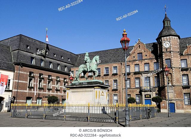 Jan Wellem Monument, Old Town Hall, Dusseldorf, North Rhine-Westphalia, Germany / Düsseldorf