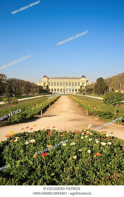 France, Paris, the Jardin des Plantes (Botanical Garden) in springtime