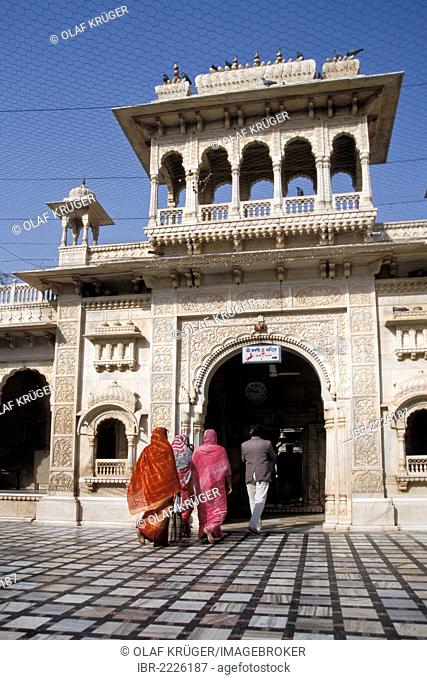 Entrance of the Karni Mata Temple, Rat Temple, Deshnook or Deshnok, Rajasthan, India, Asia
