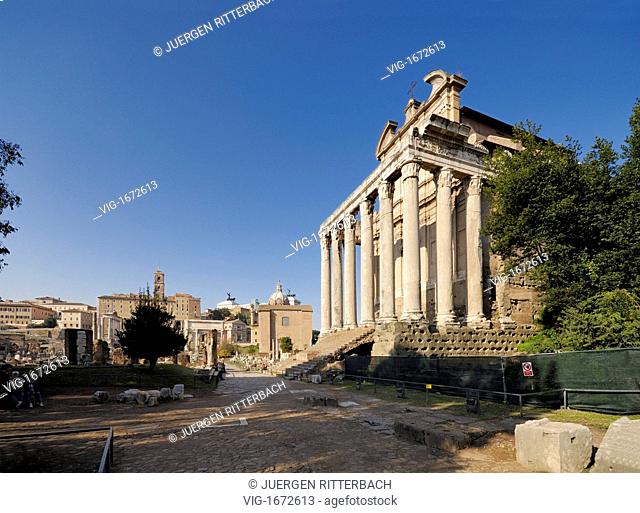 ITALY, ROME, 23.11.2008, Temple of Antoninus and Faustina and now church of San Lorenzo in Miranda, Roman Forum, Rome, Italy, Europe - ROME, ITALY, 23/11/2008