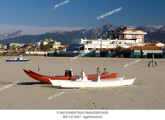 Rescue boats on the beach, Lido di Camaicre resort, Versilia, Riviera, Tuscany, Italy, Europe