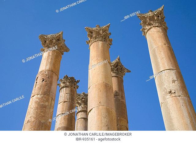 Corinthian columns, Temple of Artemis, Jerash, Jordan, Southwest Asia
