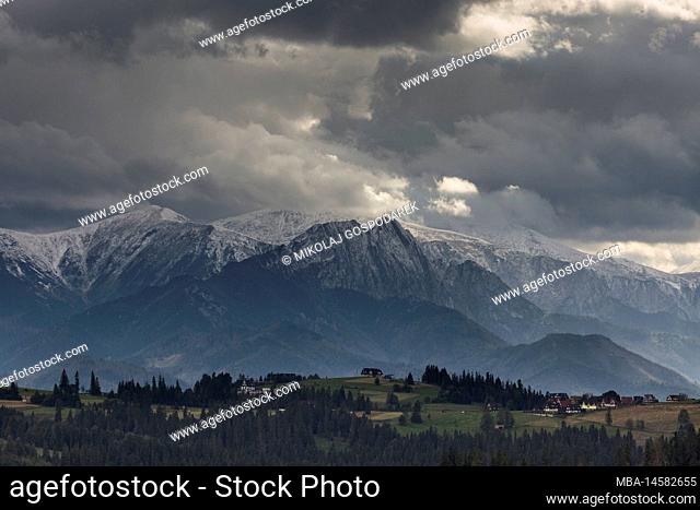 Europe, Poland, Lesser Poland, Tatra Mountains, Giewont, view from Czarna Gora