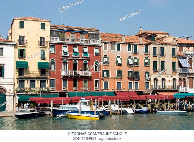 Italien, Veneto, Venetien, Venedig, Venezia, Restaurants und Hotels in der Riva del Vin am Canal Grande