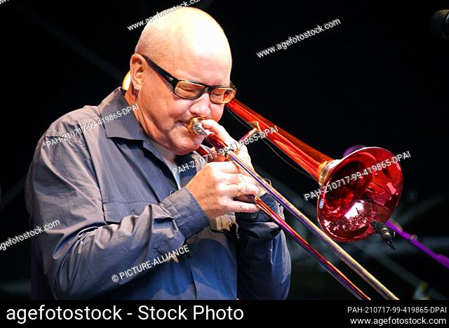 25 June 2021, Schleswig-Holstein, Timmendorfer Strand: Nils Landgren, born 1956 in Degerfors, Värmland, is a Swedish trombonist and singer