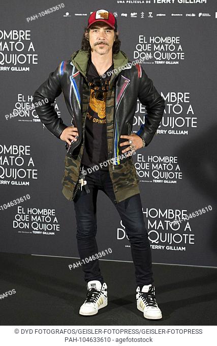 Oscar Jaenada at the Photocall for the movie 'El hombre que mató a Don Quijote / The Man Who Killed Don Quixote' at the NH Collection Madrid Eurobuilding