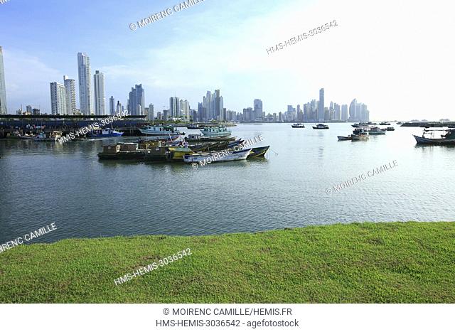 Panama, Panama City, Santa Ana district, fish market Del Marisco and the Punta Paitilla district in the background