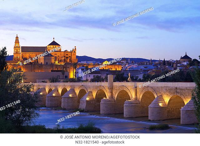 Guadalquivir river, Roman bridge and Mosque-Cathedral, Córdoba Andalusia Spain