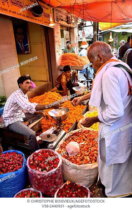 India, Karnataka, Mysore, Devaraja market, Flower market