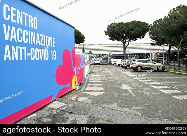 The new regional anti-Covid vaccination hub opens at Rome's Termini station, a 750sqm facility with 24 vaccination stations