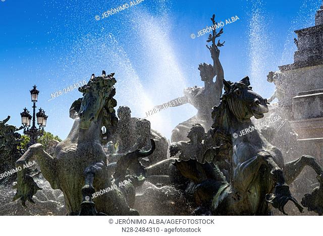 Monument aux Girondins, Place des Quinconces square, Bordeaux, Gironde, Aquitaine, France, Europe