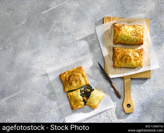 Puff pastries filled with vegetables and herbs