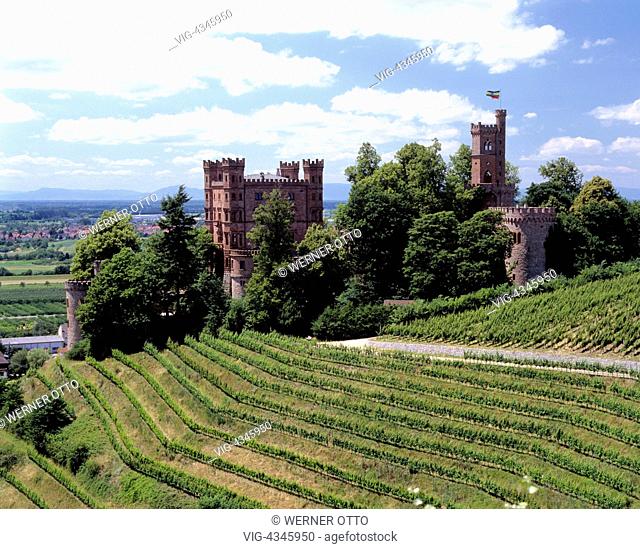 D-Ortenberg (Baden), Kinzigtal, Oberrhein, Rheinebene, Schwarzwald, Baden-Wuerttemberg, Weinbaugebiet, Burg Ortenberg in Weinbergen, Jugendherberge, Landschaft