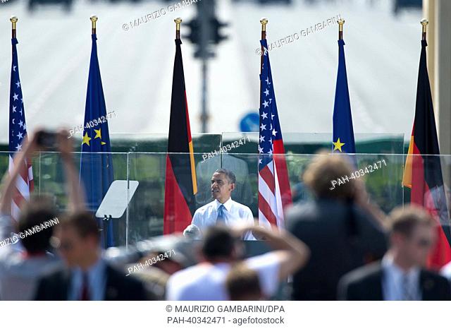 US President Barack Obama delivers a speech to invited guests in front of Brandenburg Gate at Pariser Platz in Berlin, Germany, 19 June 2013