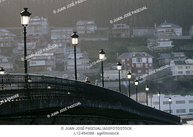 Bridge over ria, Viveiro. Lugo province, Galicia, Spain