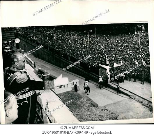 Oct. 10, 1953 - Huge Crowd acclaims Franco in Madrid A huge crowd of 350, 000 gathered in front of the National Palace in Madrid