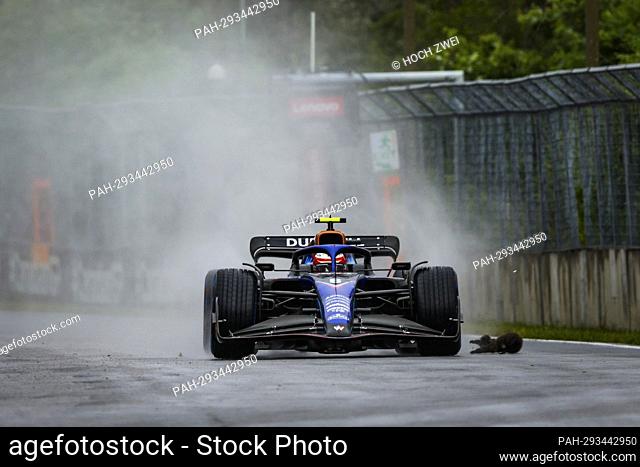 #6 Nicholas Latifi (CAN, Williams Racing) hits a groundhog, F1 Grand Prix of Canada at Circuit Gilles-Villeneuve on June 18, 2022 in Montreal, Canada