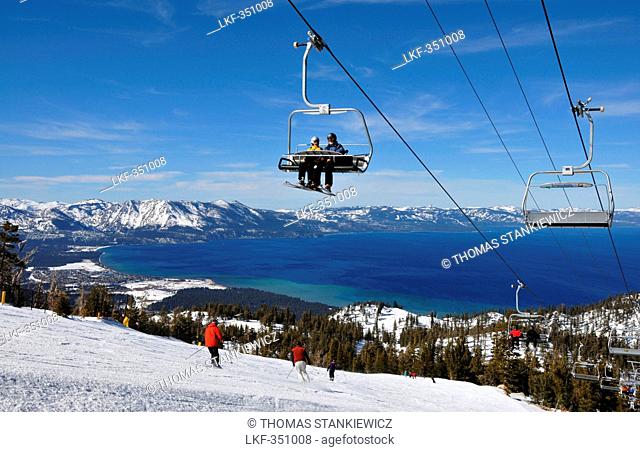 People on the slopes at ski area Heavenly at the southern Lake Tahoe, North California, USA, America