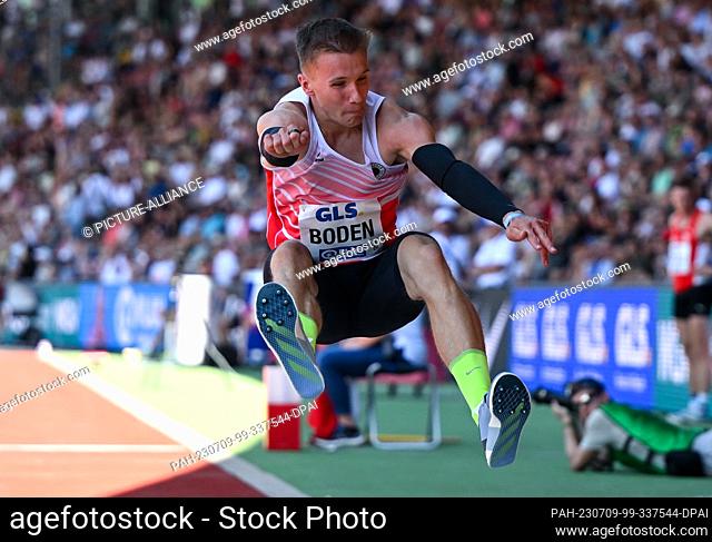 08 July 2023, Hesse, Kassel: Athletics: German Championships in the Auestadion. Triple jump, final, men. Pascal Boden in action. Photo: Sven Hoppe/dpa