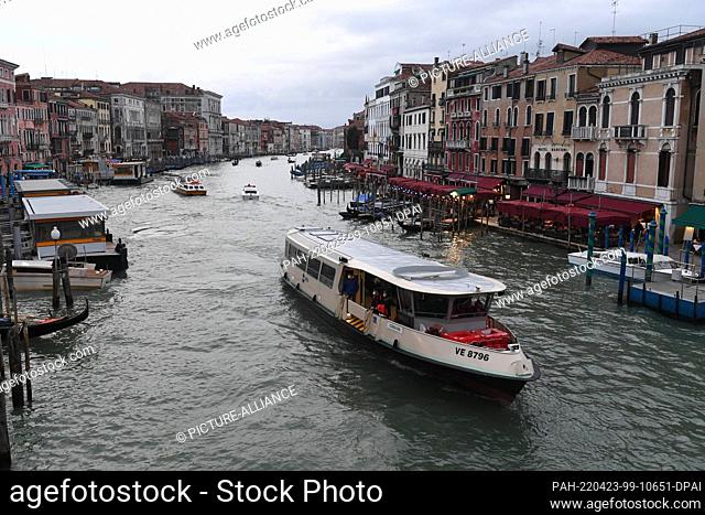 22 April 2022, Italy, Venedig: Boats sail on the Grand Canal in the lagoon city shortly before the opening of the Art Biennale