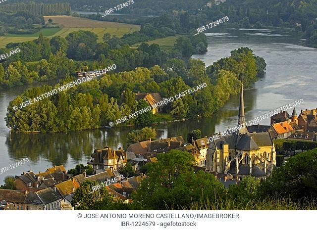 Meander of Seine river, Les Andelys, Seine valley, Normandy, France, Europe