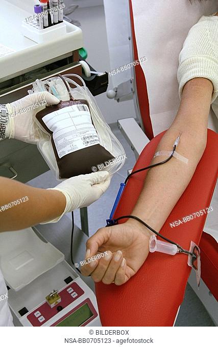 Donations of blood with the red cross