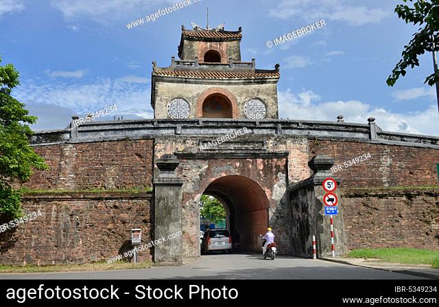 Thuong Tu Gate, citadel, Hue, Vietnam, Asia