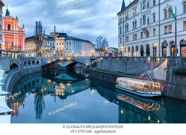 Europe, Slovenia, Ljubljana. Tromostovje and the Franciscan Church of the Annunciation