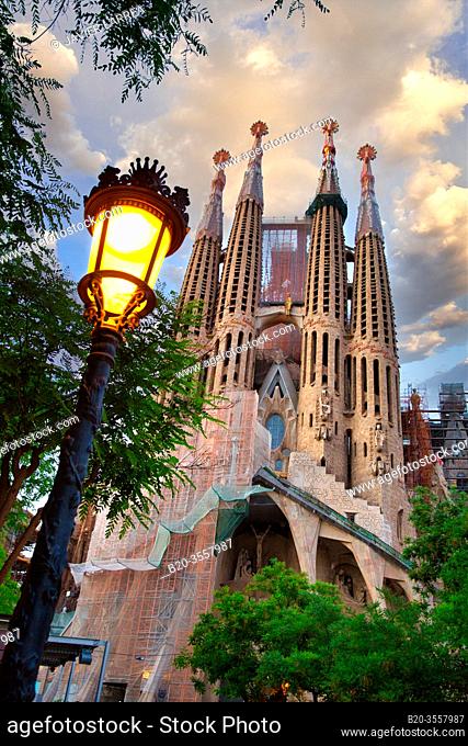 Basílica de la Sagrada Familia by Antonio Gaudí. Barcelona. Catalonia. Spain