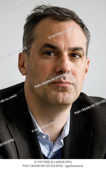 27 March 2019, Berlin: Cedrik Neike, member of the Managing Board of Siemens AG, takes part in a briefing during a visit to Siemens AG - Software and Prototypes...