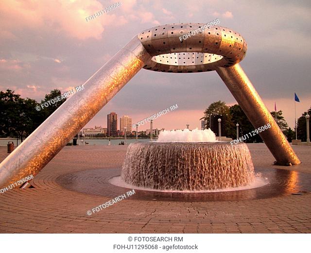 Detroit, MI, Michigan, Downtown, Riverfront, fountain