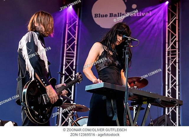Die britische Rockband Saint Agnes live beim 26. Blue Balls Festival in Luzern, Schweiz, Europa