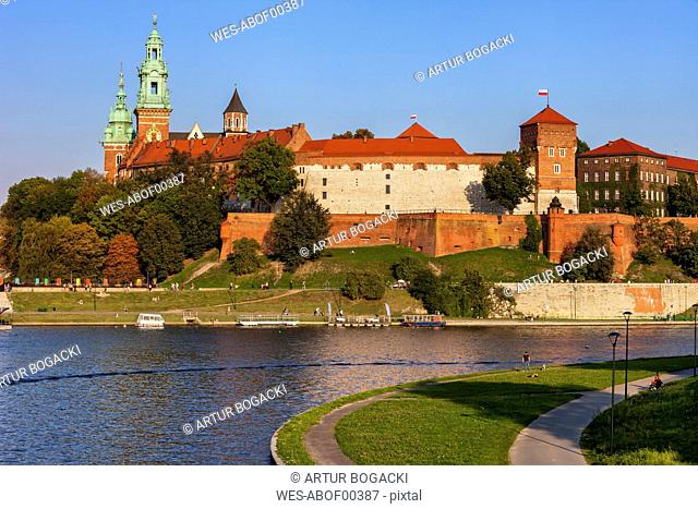 Poland, Krakow, Wawel Castle on Wawel Hill at the Vistula River