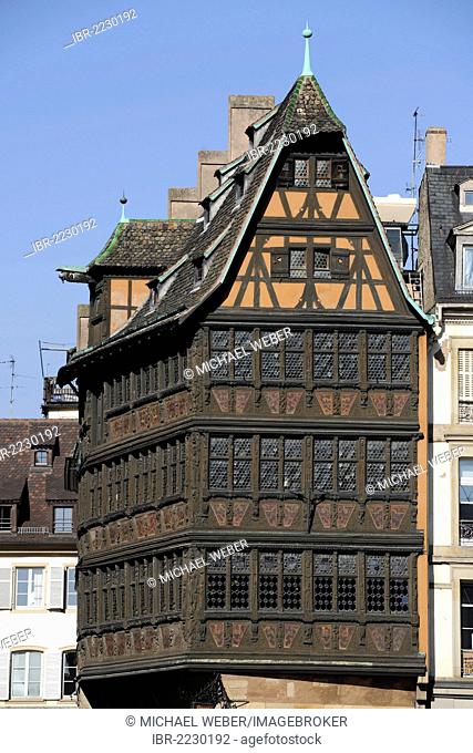 Kammerzell House, Restaurant Maison Kammerzell, the best known secular building in Strasbourg, Bas-Rhin, Alsace, France, Europe, PublicGround