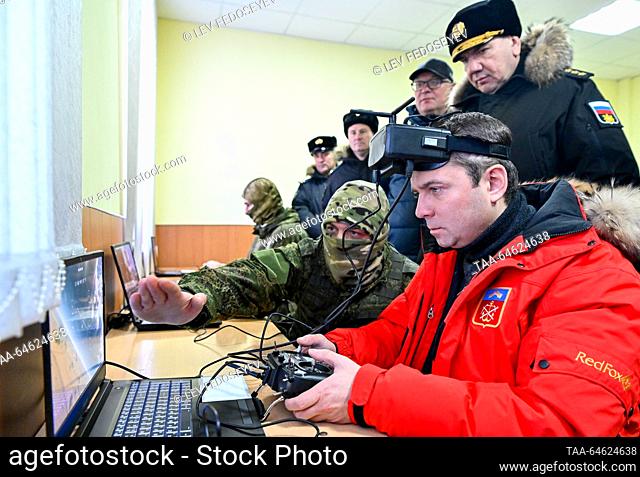 RUSSIA, MURMANSK REGION - NOVEMBER 9, 2023: Murmansk Region Governor Andrei Chibis and Northern Fleet Commander Alexander Moiseyev (R front to back) visit a...