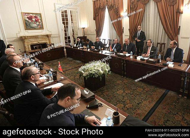 05 March 2012, Egypt, Cairo: Egyptian Foreign Minister Sameh Shoukry (Center-R) meets with his Turkish counterpart Mevlut Cavusoglu (Center-L) with...