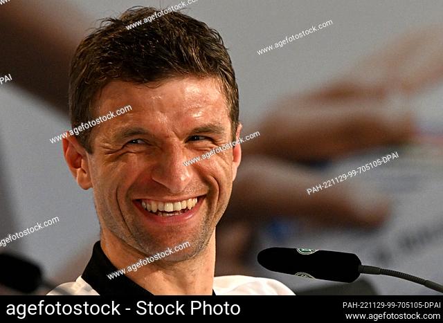 29 November 2022, Qatar, Al-Shamal: Soccer, World Cup 2022 in Qatar, national team, Germany, press conference, Germany's Thomas Müller speaks at a PK