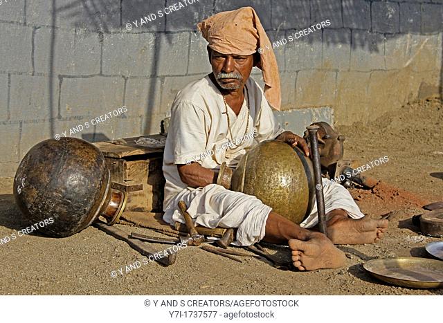 brass pot maker, satara, maharashtra, india
