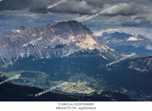 Europe, Italy, Alps, Dolomites, Mountains, Cristallo, View from Rifugio Nuvolau