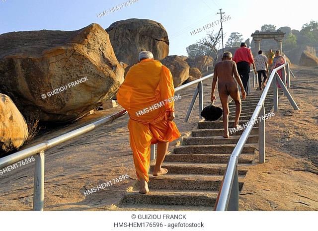 India, Karnataka, Sravanabelagola is one of the most important Jaïan pilgrim centers, stairs leading to the Chandragiri Hill summit