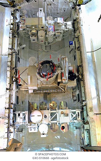 07/23/1997 -- Space Shuttle orbiter Discovery's payload bay doors are closed in preparation for the flight of mission STS-85