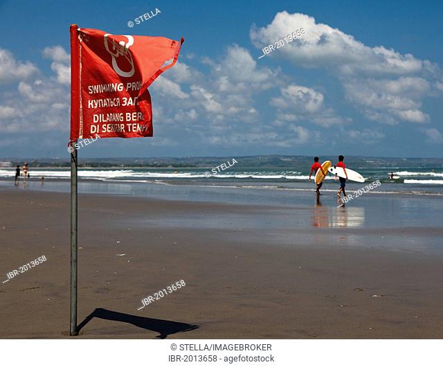 Red warning flag, swimming prohibited, Kuta Beach, surfers' paradise, southern Bali, Bali, Indonesia, Southeast Asia, Asia