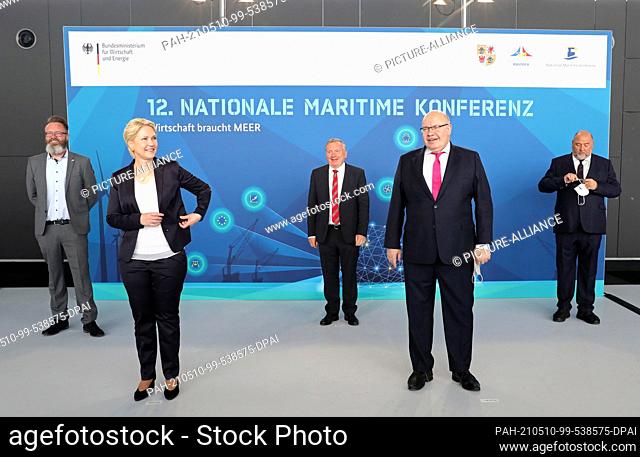 10 May 2021, Mecklenburg-Western Pomerania, Rostock: Before the start of the 12th National Maritime Conference at the Warnemünde Cruise Terminal