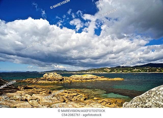 Seascape. Lower estuaries. Aldan bay. Eastern Atlantic. Pontevedra. Galicia. Spain. Europe