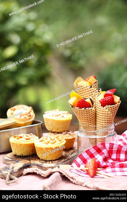 Torta della Nonna cakes and filled fruit waffles