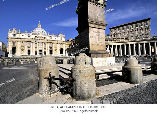St. Peter's square and St. Peter's Basilica. Vatican city. Rome, Italy