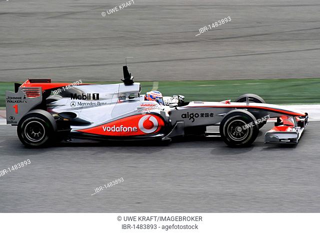 Motorsports, Jenson Button, GBR, in the McLaren Mercedes MP4-25 race car, Formula 1 testing at the Circuit de Catalunya race track in Barcelona, Spain, Europe