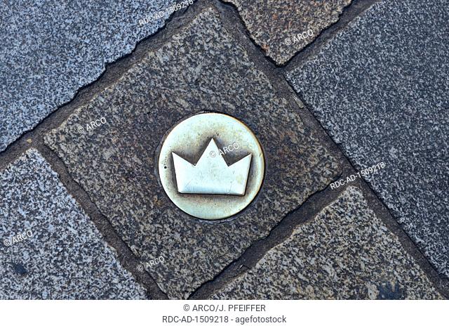 Bratislava, Wegzeichen in Form einer goldenen Krone, Slowakei, Koenigsweg, Kroenungsweg, Königsweg, Krönungsweg